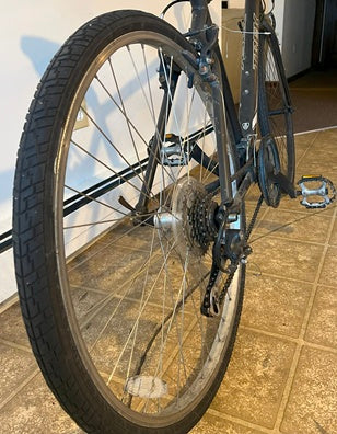 7.2 FX Trek bicycle - Black - USED - Local Pick- Up