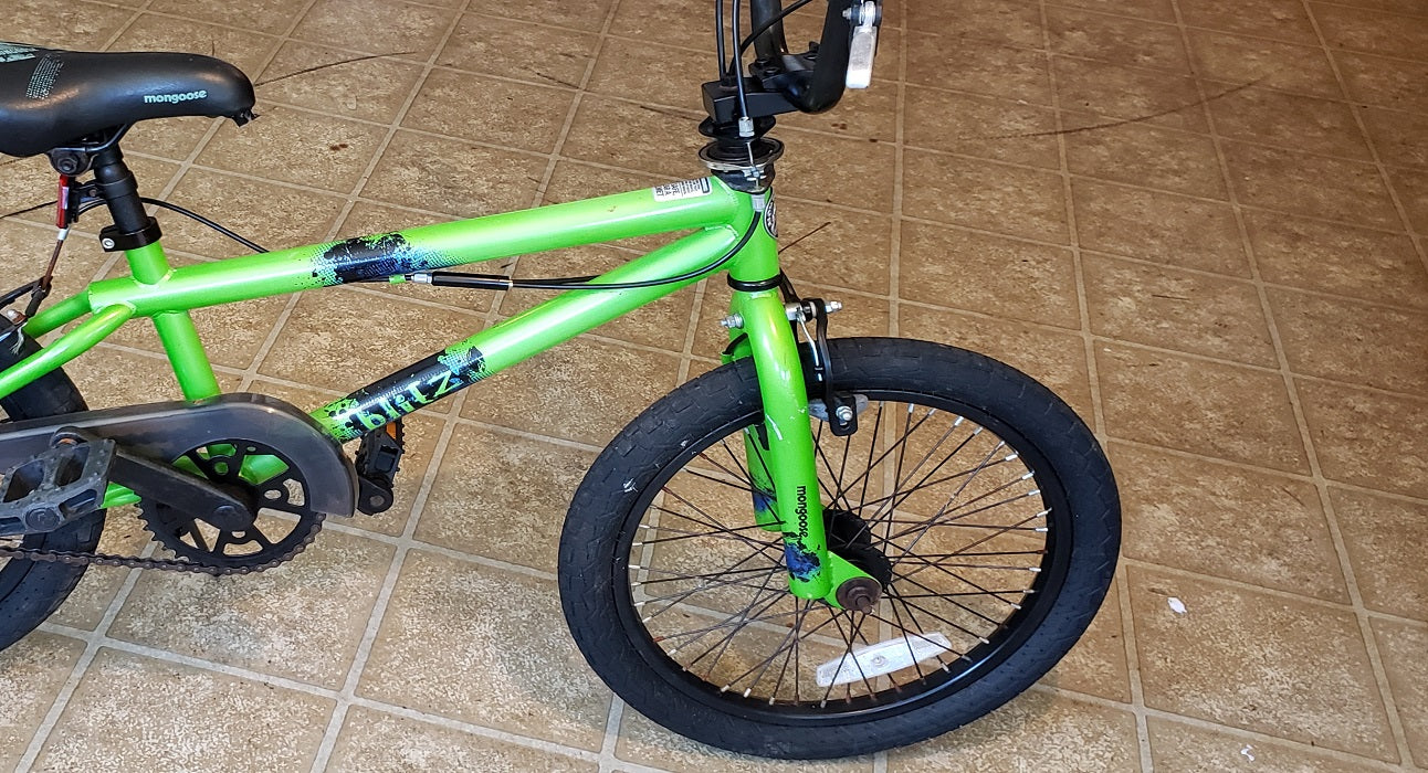 Mongoose 18 Inches Boys Blitz Bike - USED - Local Pick- Up